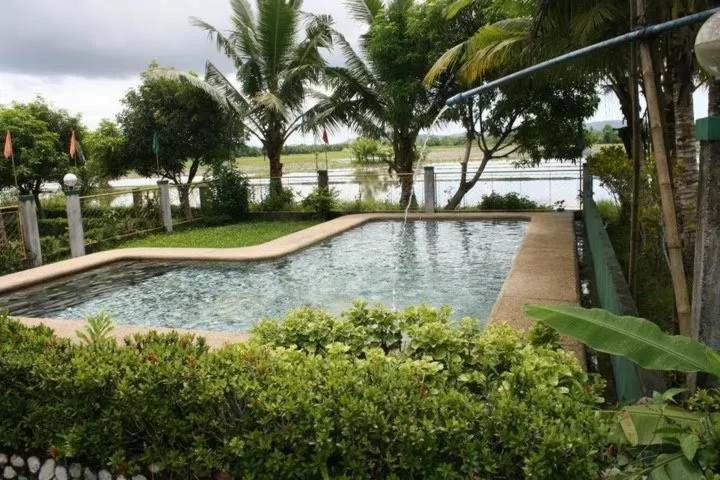 Pantropi-Coco Farm Hotel Calapan Exterior foto