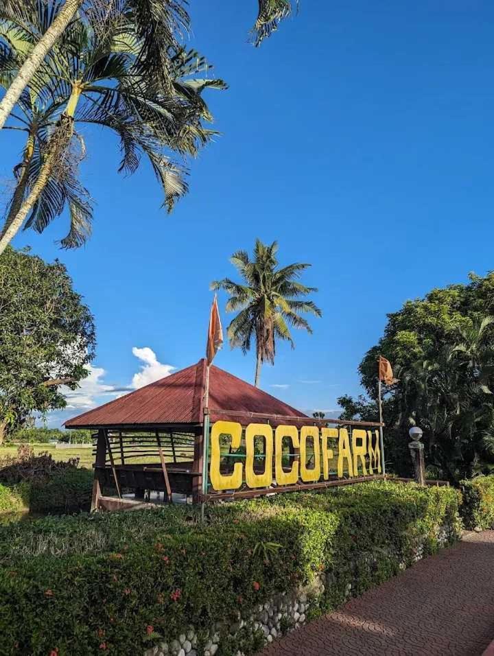 Pantropi-Coco Farm Hotel Calapan Exterior foto
