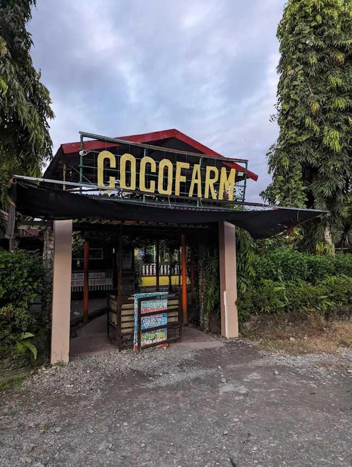 Pantropi-Coco Farm Hotel Calapan Exterior foto
